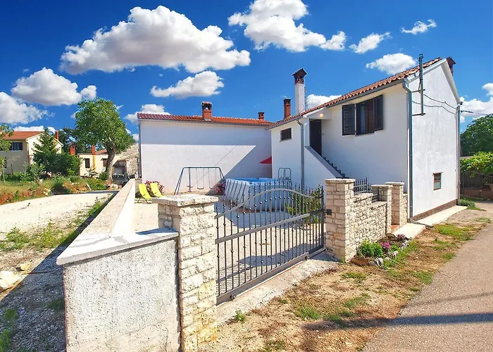 House Sandra 1430