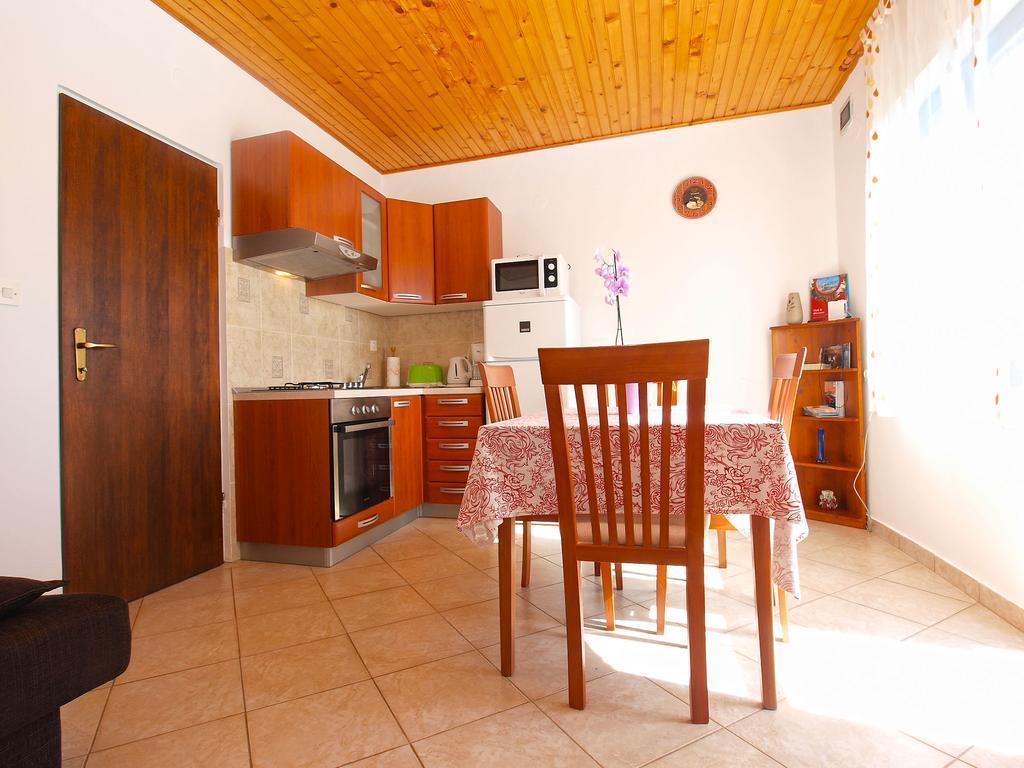 House Sandra 1430 Peresiji